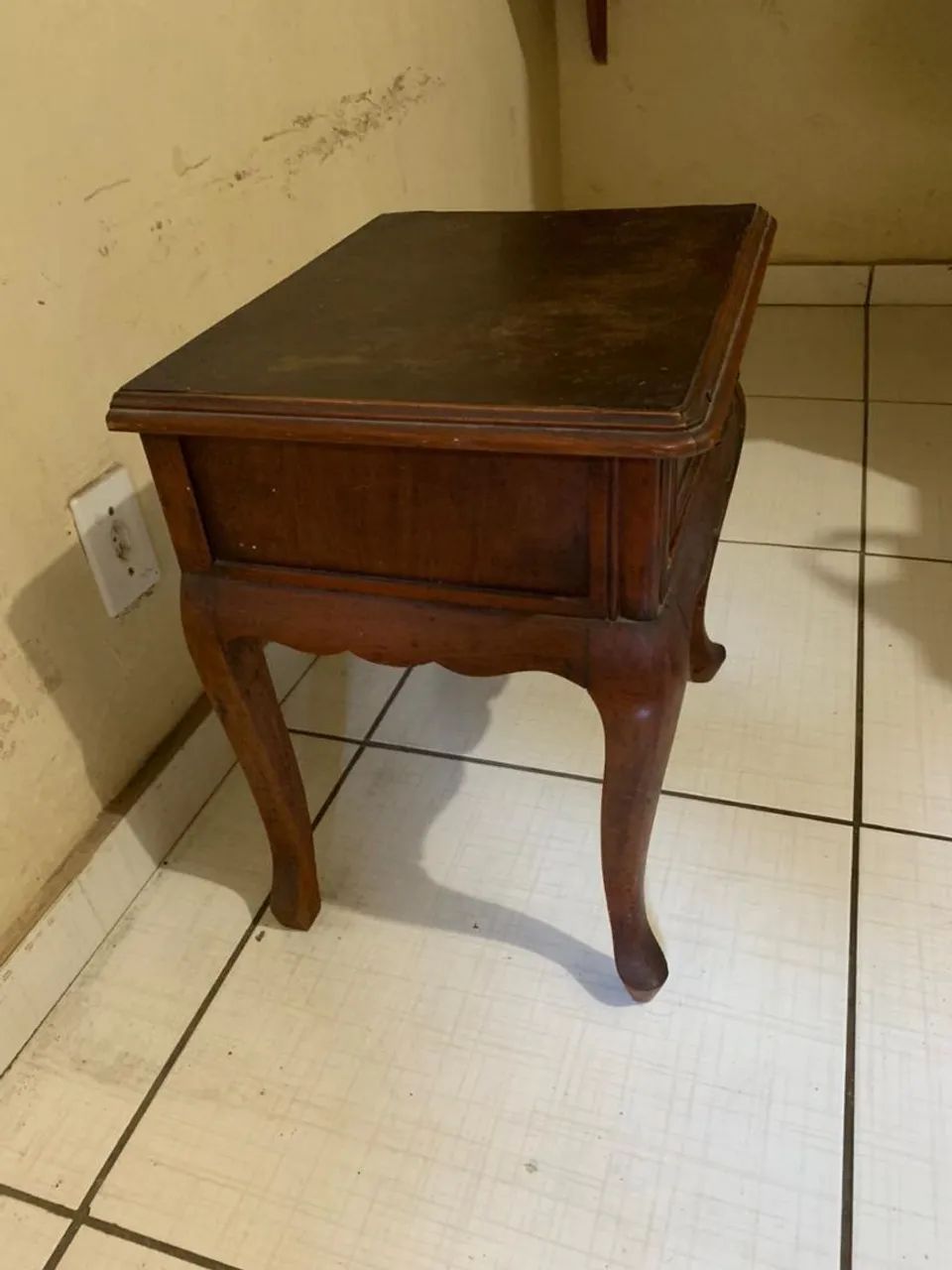 Mesa de Cabeceira64960523365891122