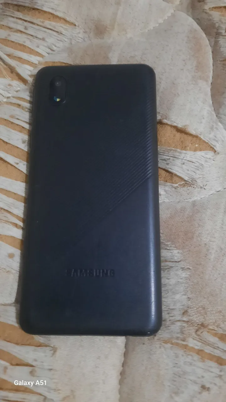 Vende se celular usado em boas condiçõe