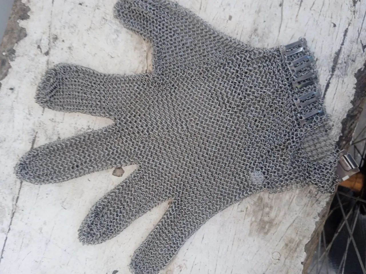 Luva de aço  - Foto 2