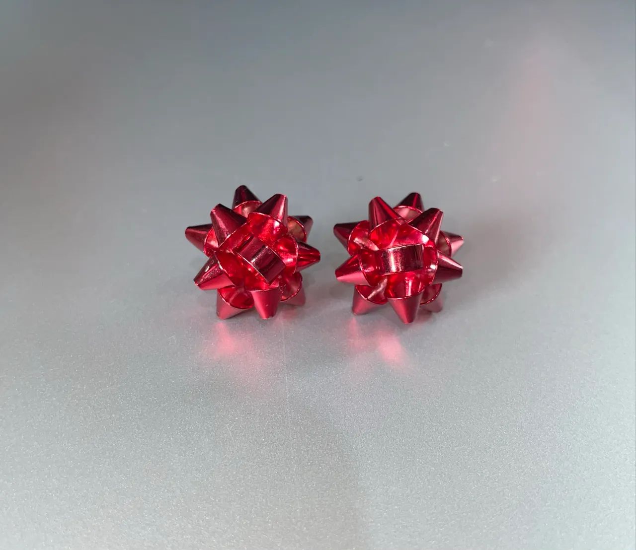 Brincos laço de presente  - Foto 3