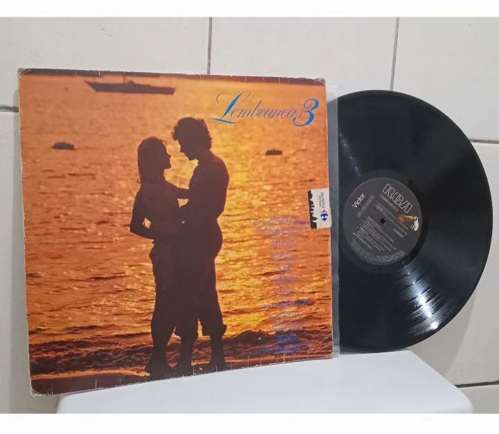 LP Lembranças 3/ Série Famosa de Coletâneas Românticas