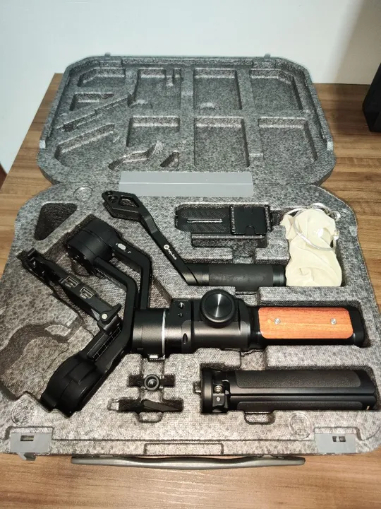 Gimbal Estabilizador para Câmera AK2000S