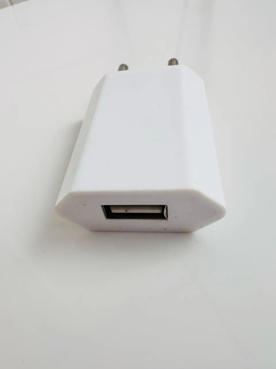Carregador de parede bivolt 5V USB - Foto 3