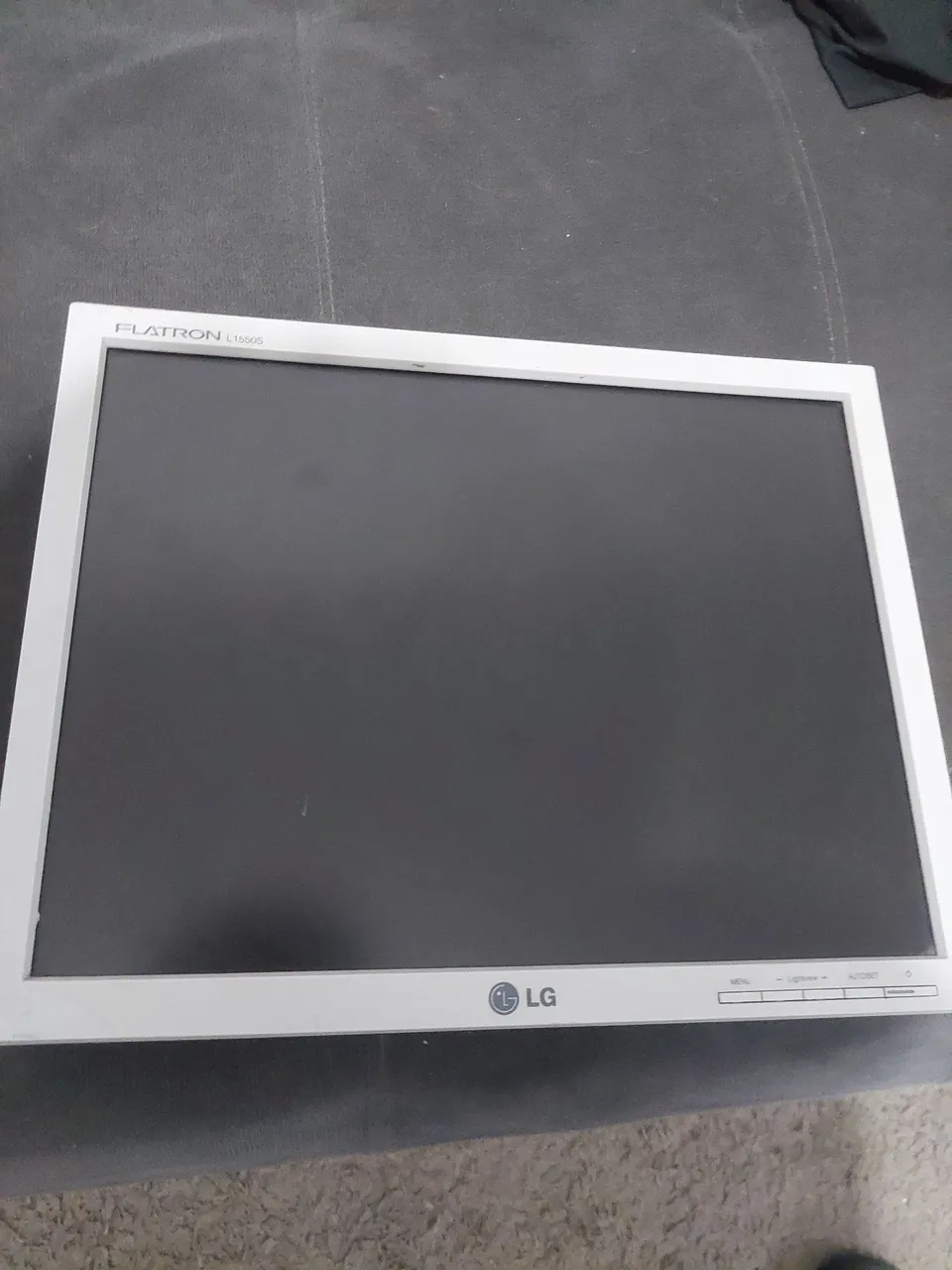 Monitor LG Flatron L1550S