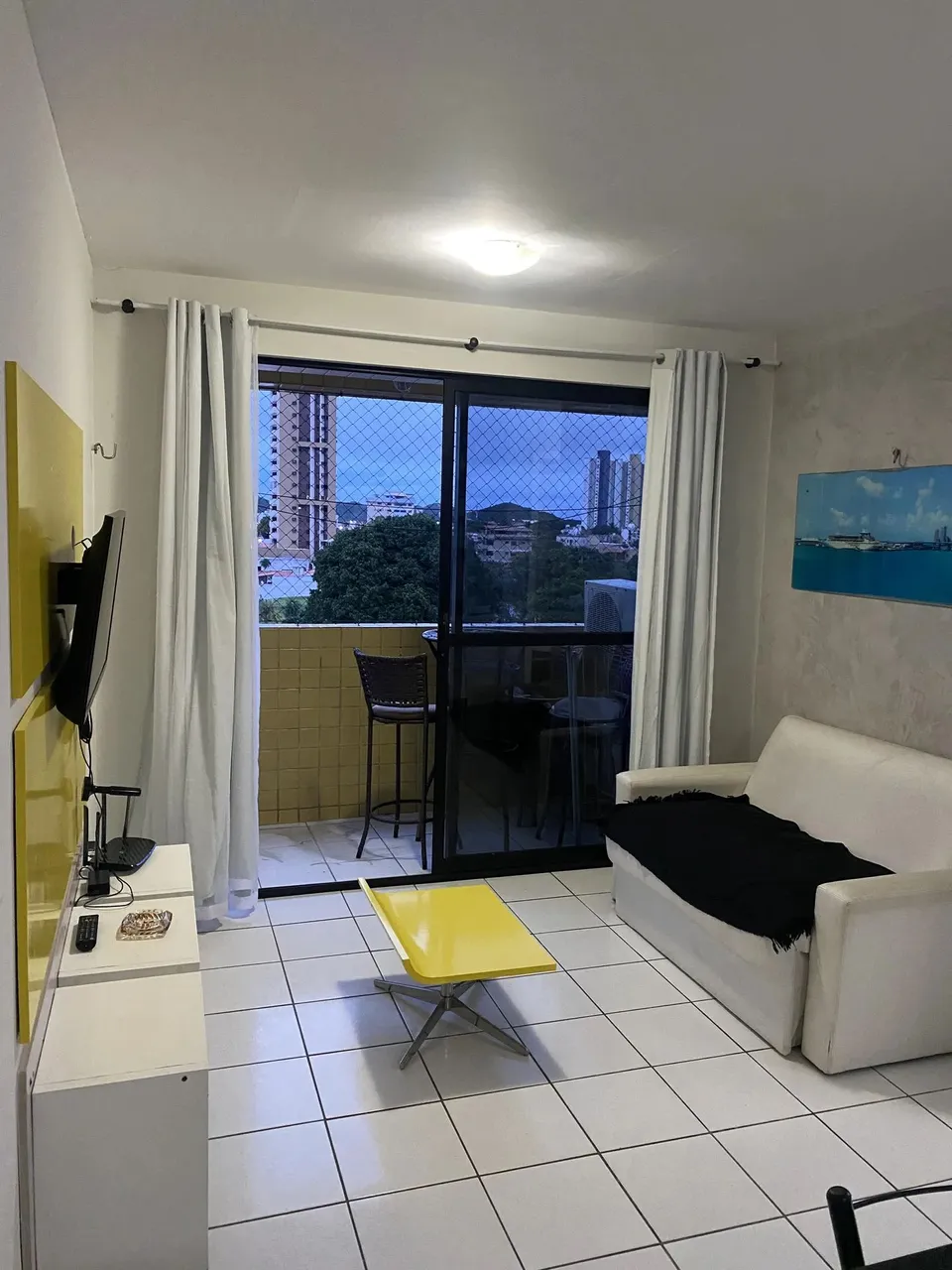 Imóvel para aluguel possui 52 metros quadrados com 2 quartos em Ponta Negra - Natal - RN