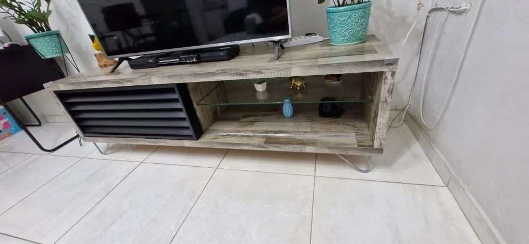 Rack para TV de até 65 polegadas cor Patina e Preto com prateleira de Vidro - Foto 5