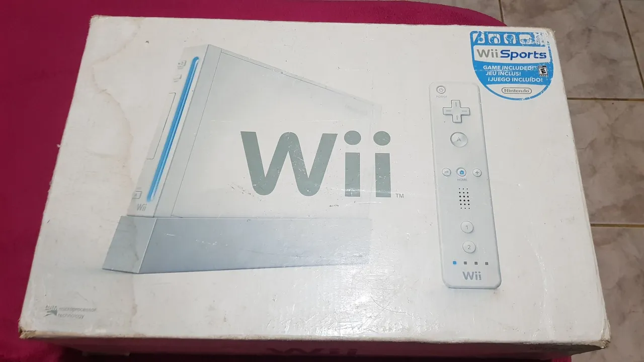 Nintendo Wii + Wii Sports - Seminovo