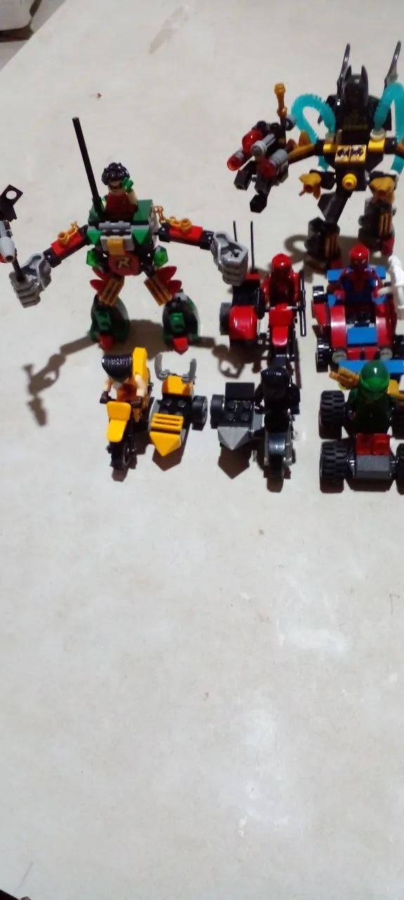 Brinquedos Lego Batman e Robin e outros 