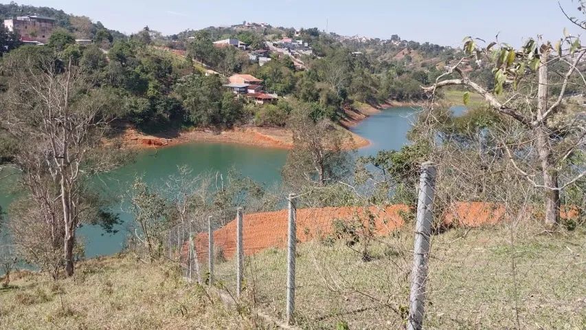 Terreno Pé na Água - 7.600 m²  em Santa Isabel próx Igaratá 