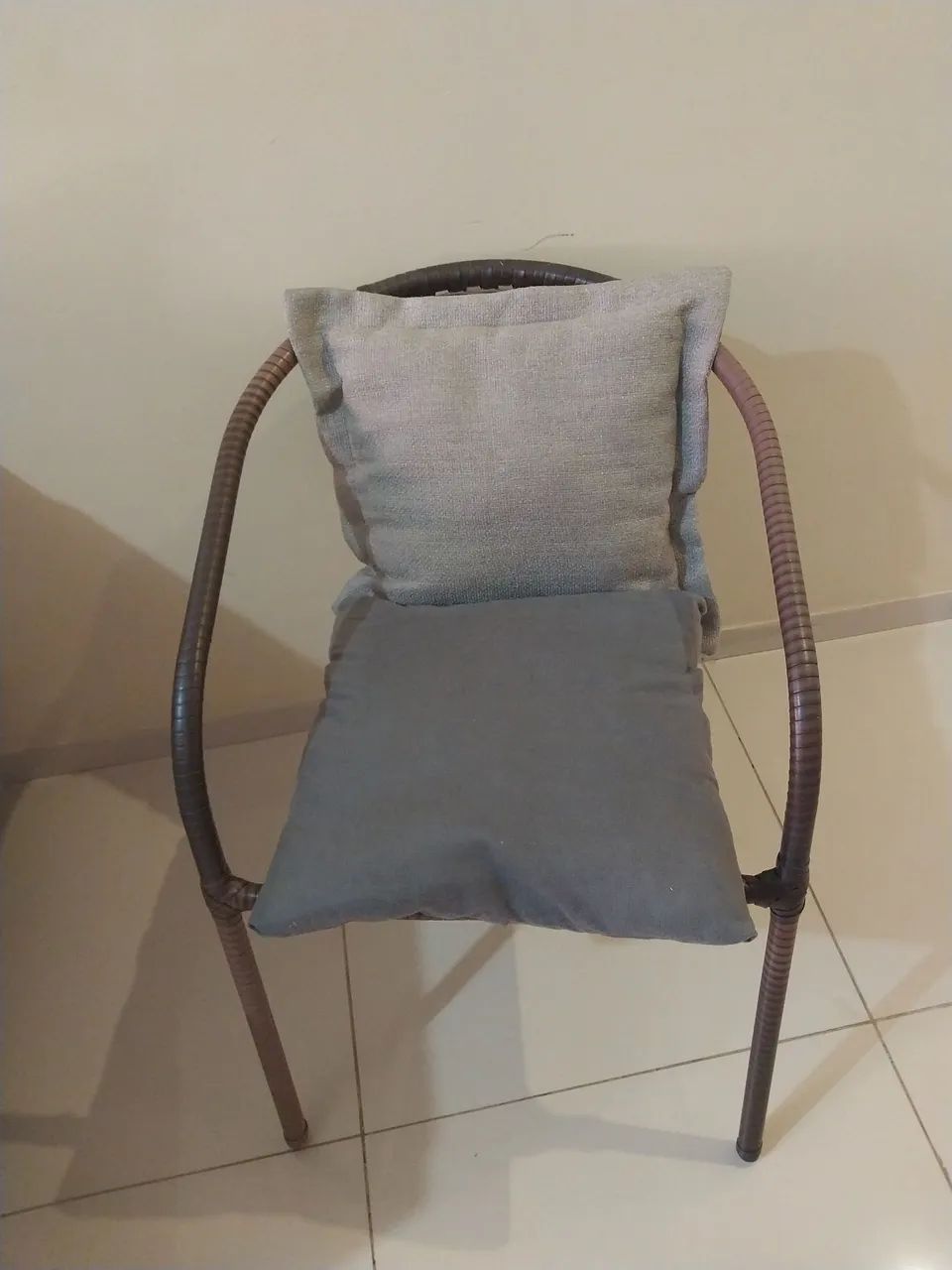 Cadeira decorativa. - Foto 5