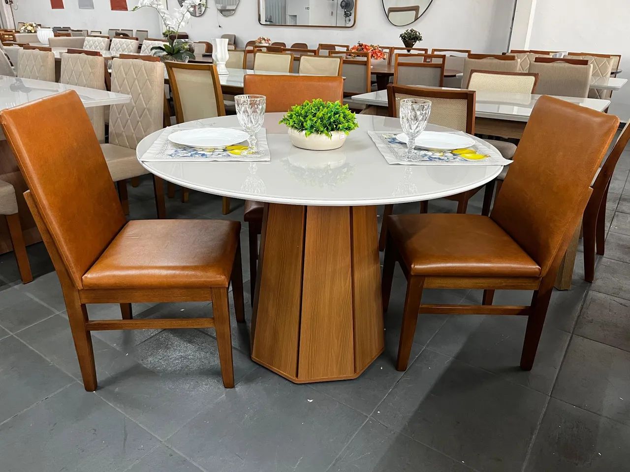 Mesa na madeira super resistente a pronta entrega  - Foto 4
