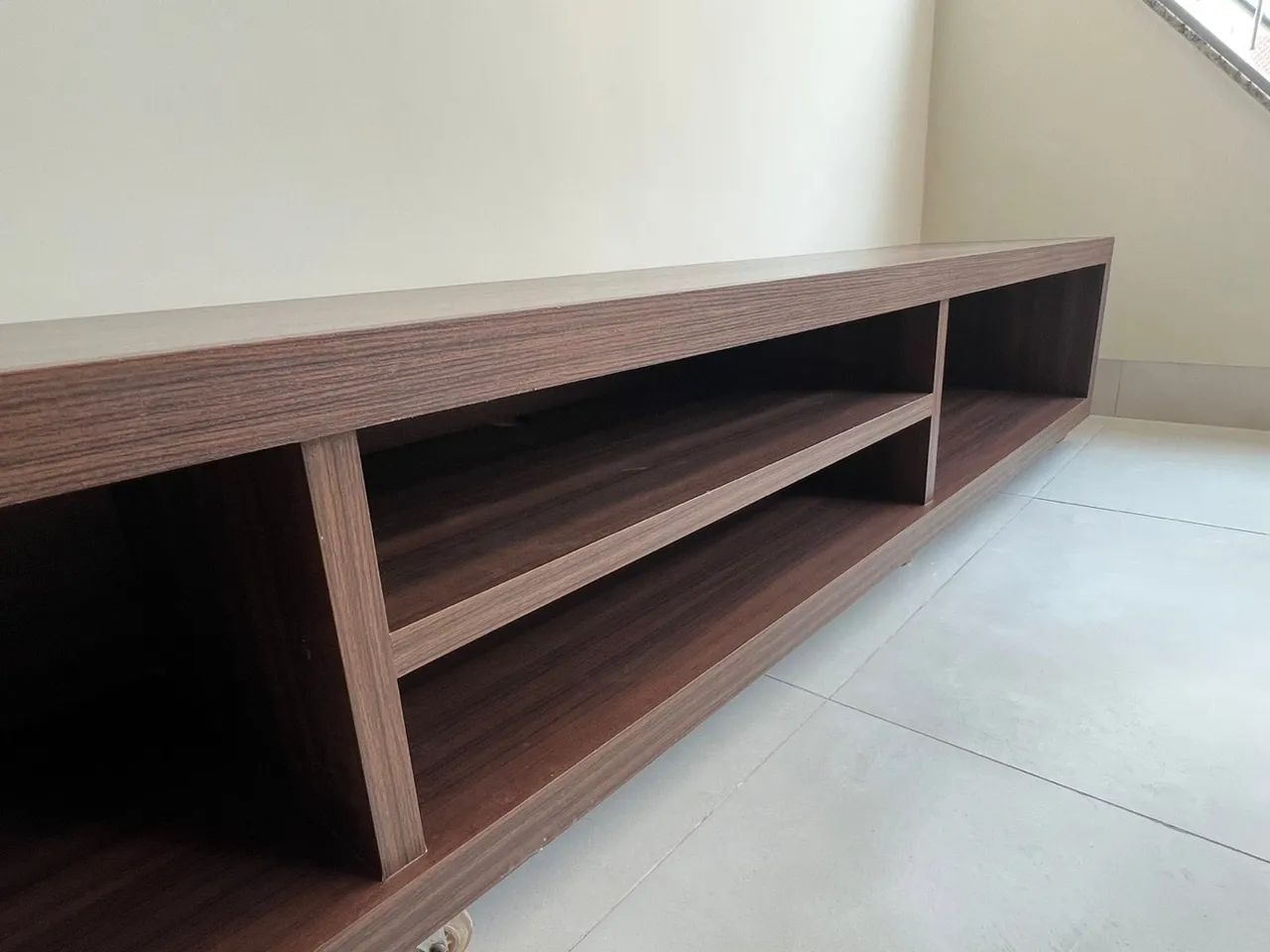 Rack de TV Planejado para painel com rodinhas  - Foto 3