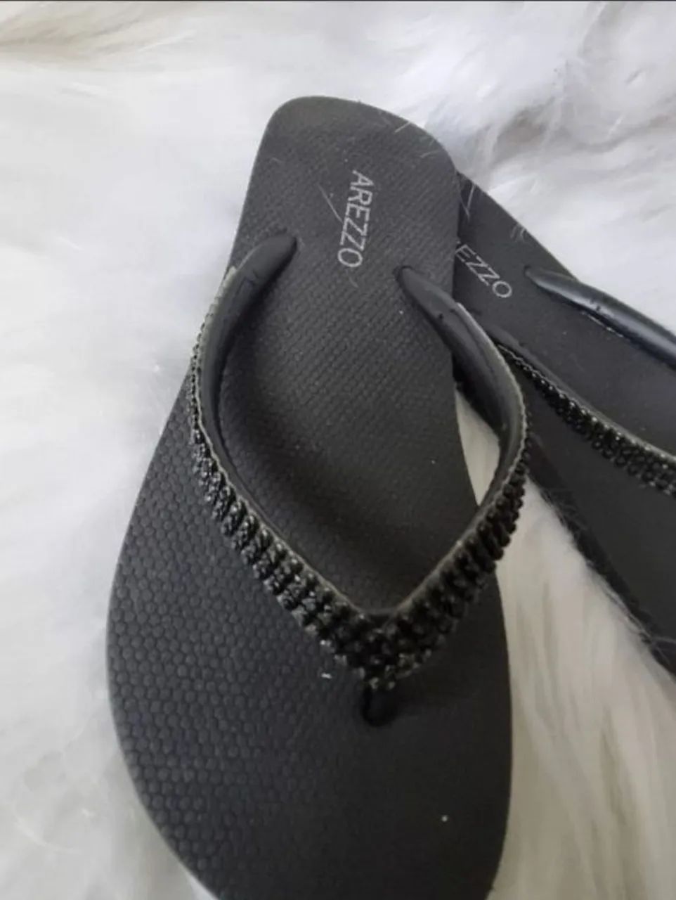 Chinelo Arezzo Preto com Detalhes - Foto 2