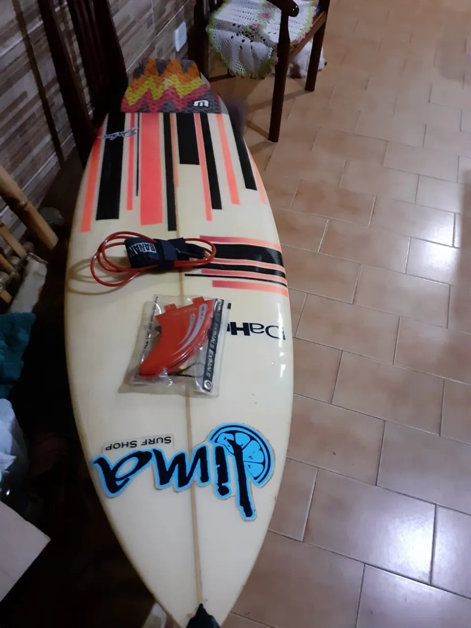 Vendo prancha de surf profissional 