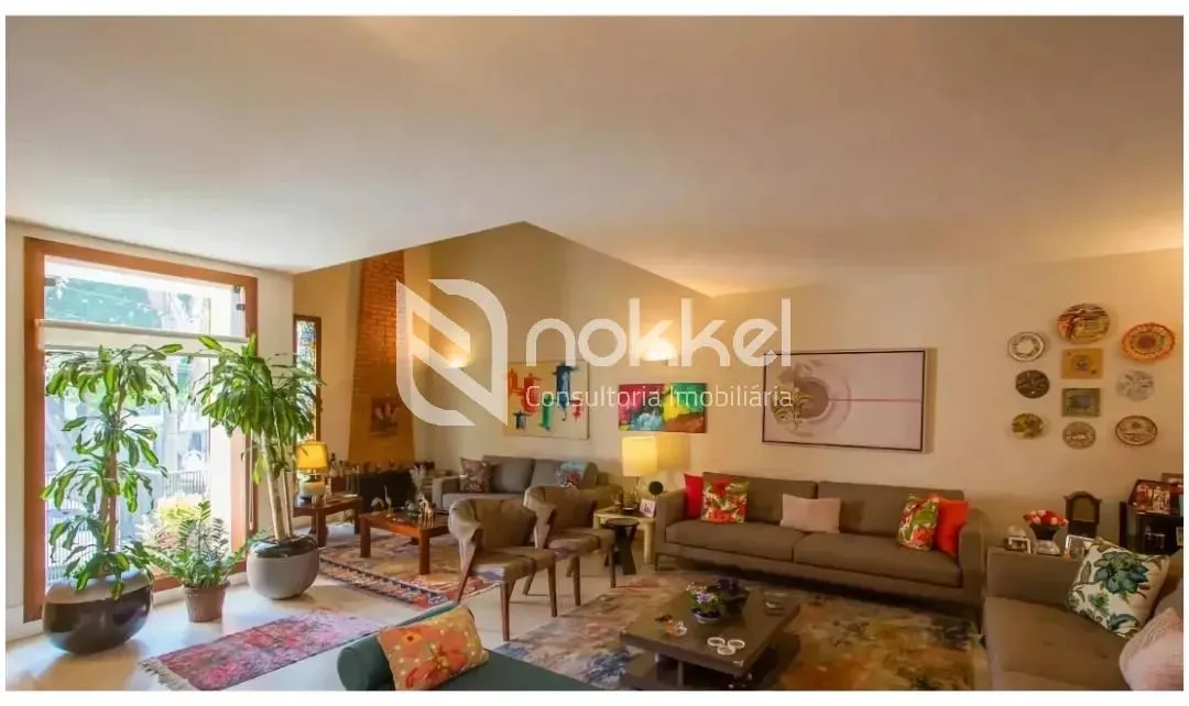 Casa com 400 m², 4 quartos sendo 2 suítes, à venda no bairro Cursino.