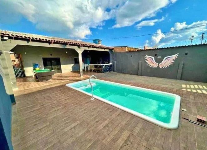 VENDO ESSA CASA EM PETRÓPOLIS, PRÓXIMO AO COMANDO GERAL!!