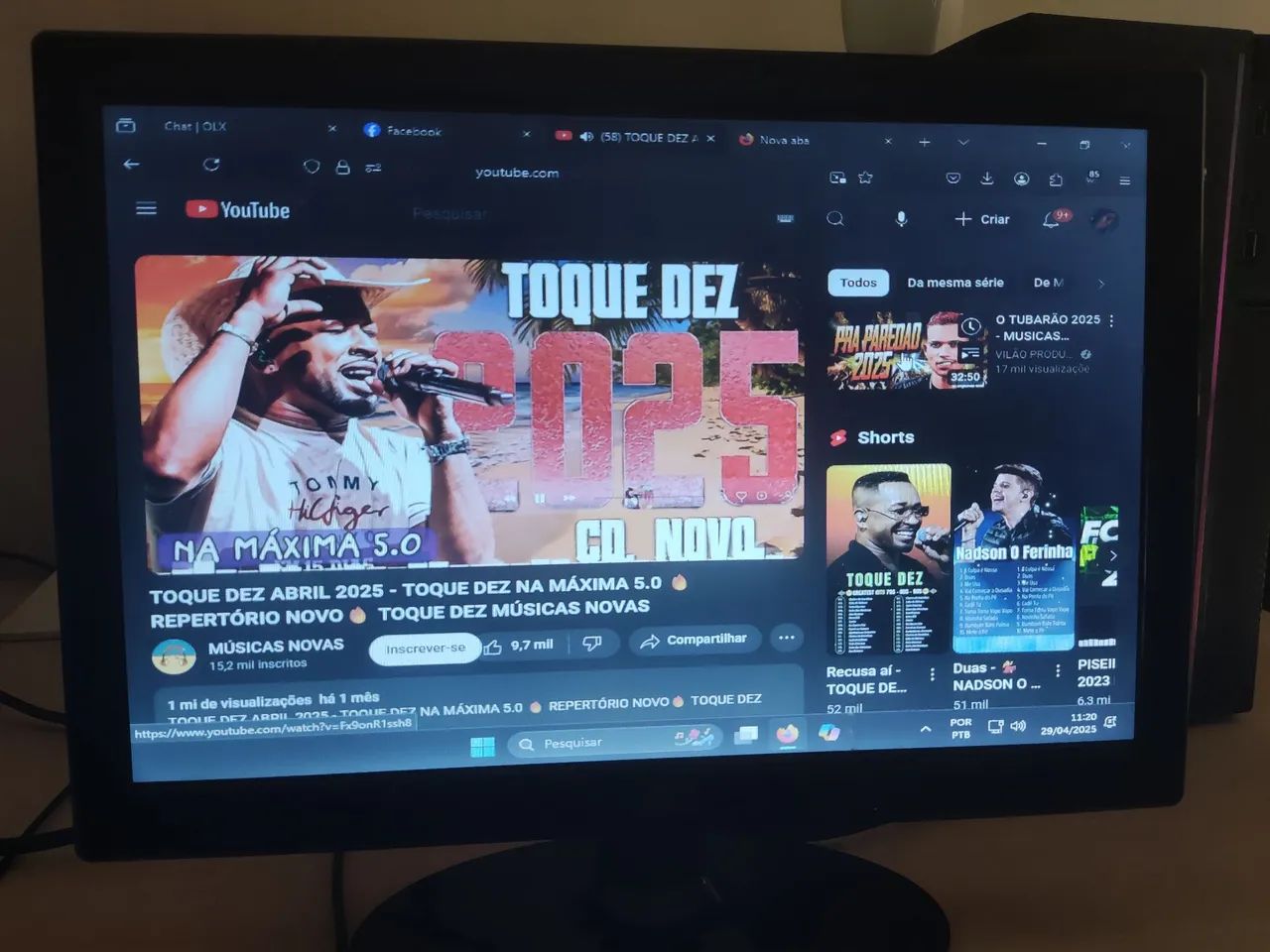 Monitor log 15.5 polegadas VGA e HDMI led<br>Ultra fino e leve.