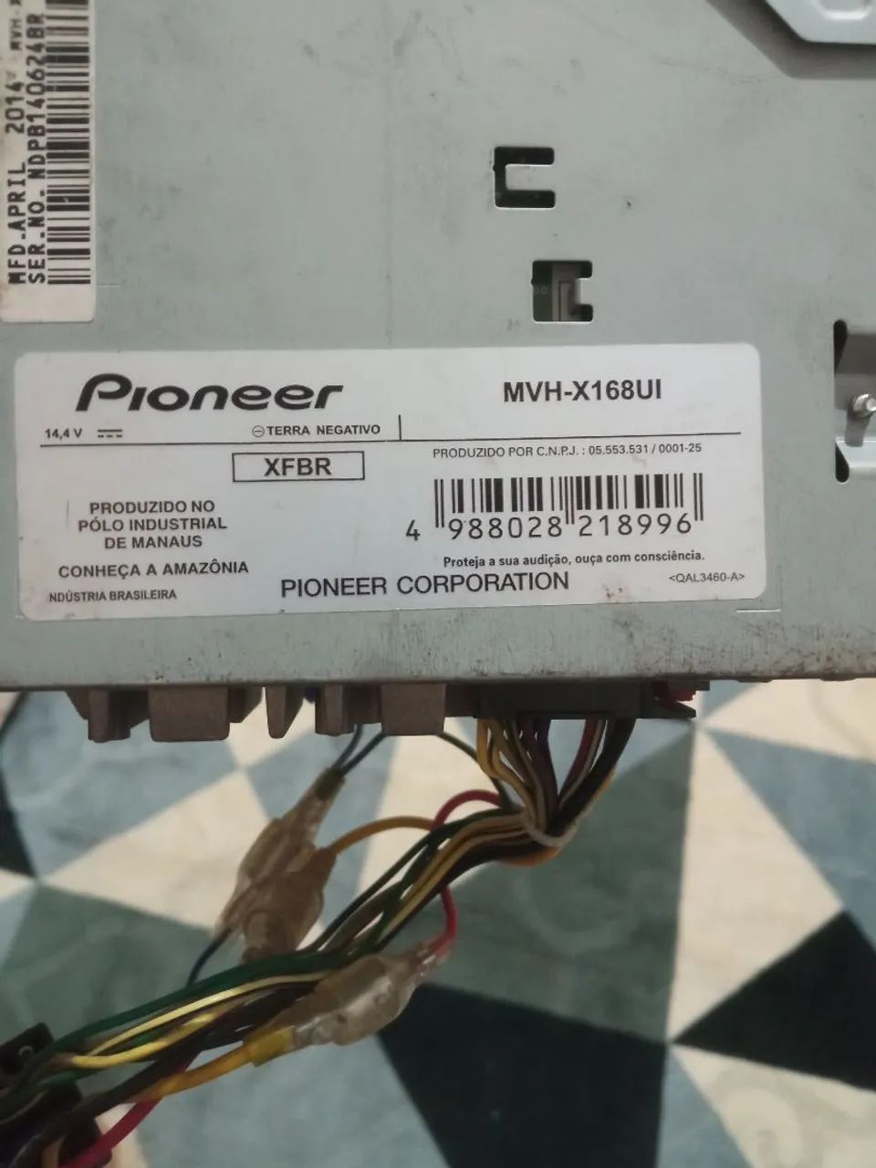 Som Automotivo Pioneer MVH168UI
