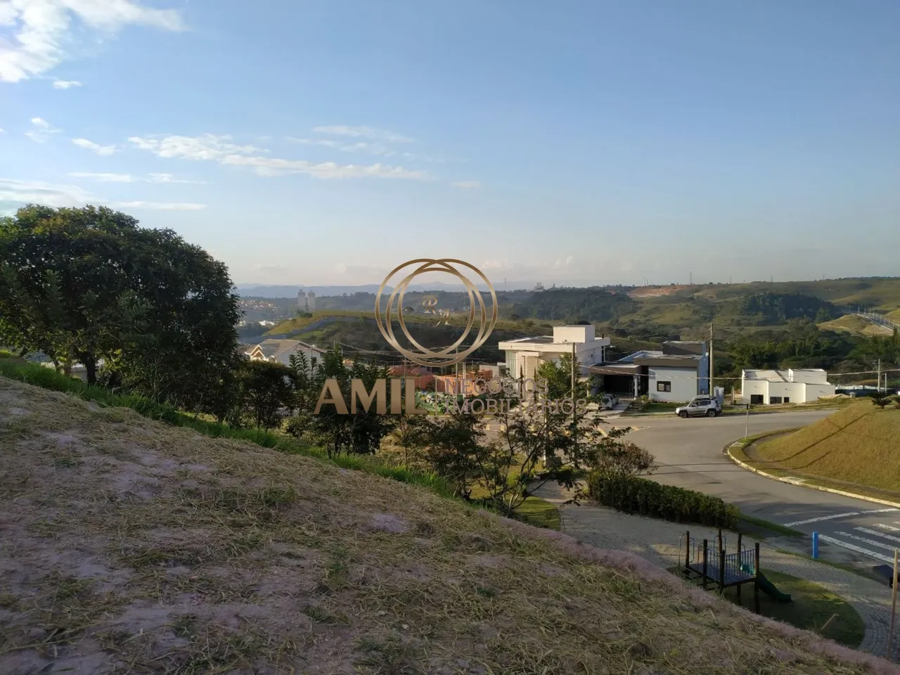 Excelente Terreno em condomínio fechado / Condomínio Verana / 361 m² / São José dos Campos