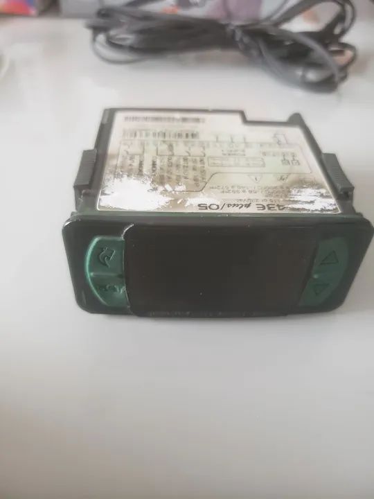 Termostato MT-543E plus/05 ( controla 4 estágios )s
