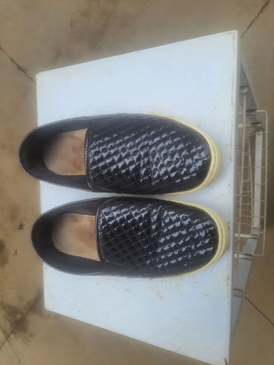 Calçados, roupas e outros artigos - Foto 2