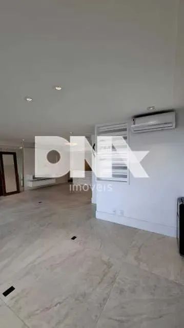 Apartamento : / Residencial / Lagoa