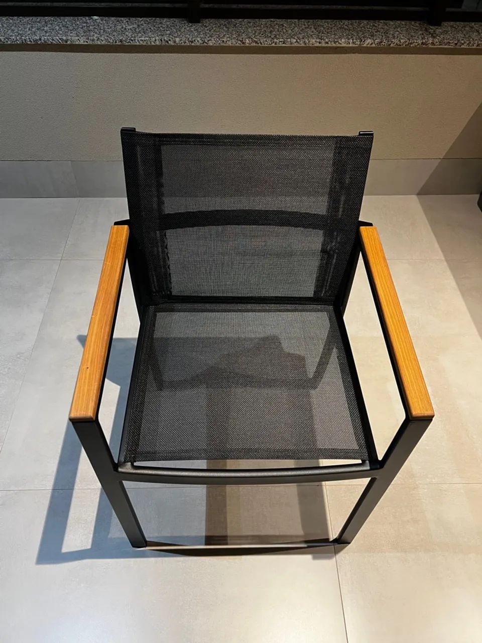 Vendo Cadeira de  Alumínio e Tela Sling - Foto 4