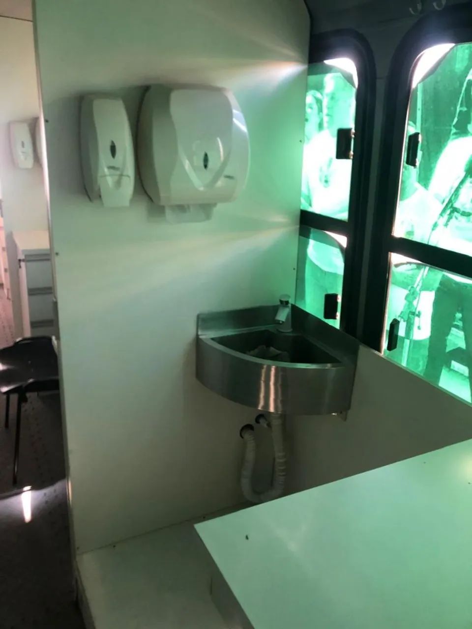 Unidade móvel de saúde vendo 200 mil  - Foto 11