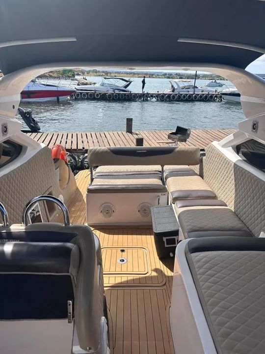 Lancha Phoenix 360 LIMITED - Foto 4
