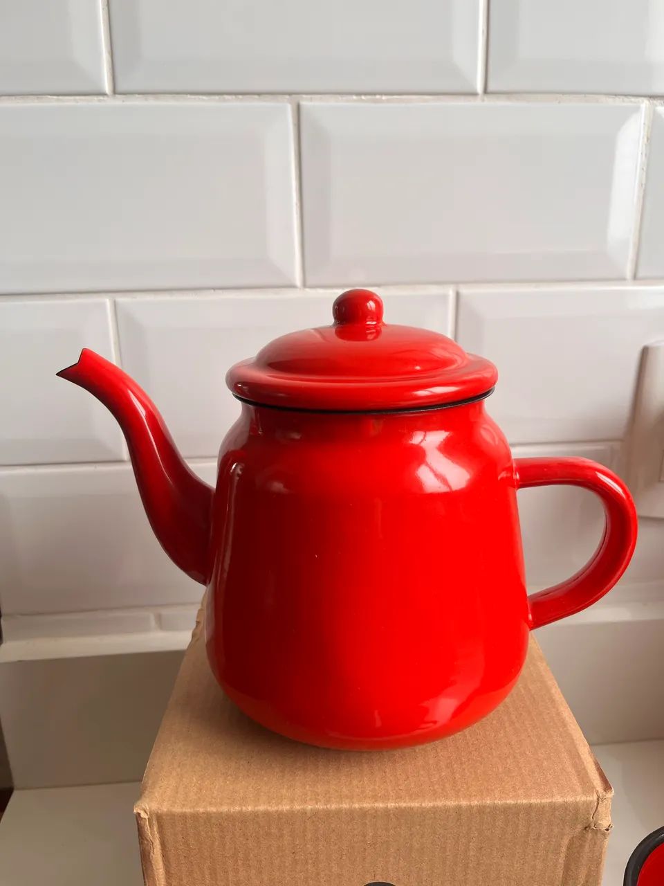 Bule vermelho com 4 canecas  - Foto 5