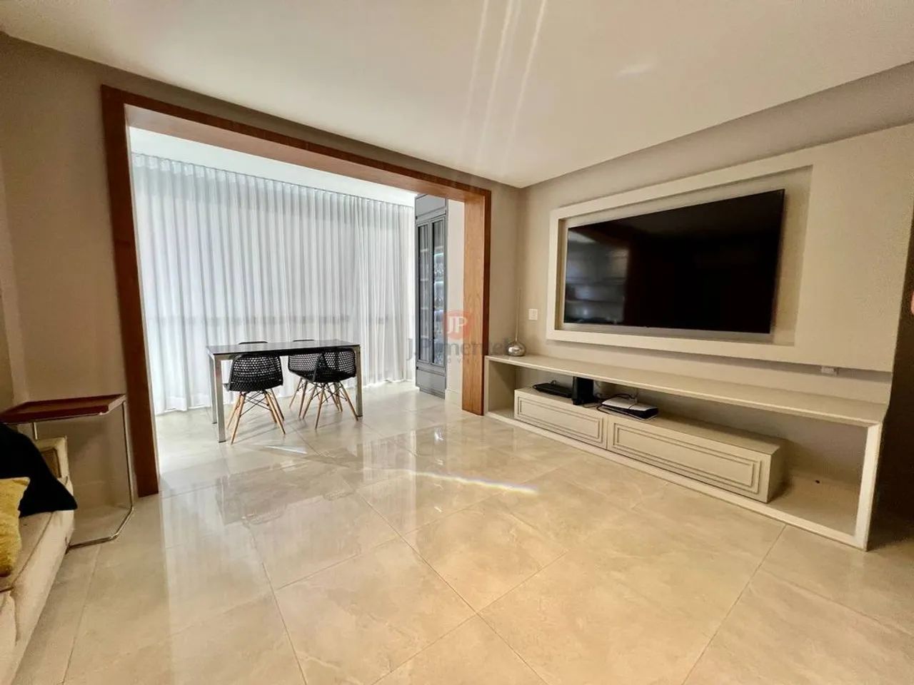 Apartamento a venda com VIsta para o Mar em Jardim Camburi