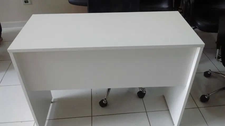 Mesa para escritório , em MDF 18 mm Branco 1,20*60 - Foto 2