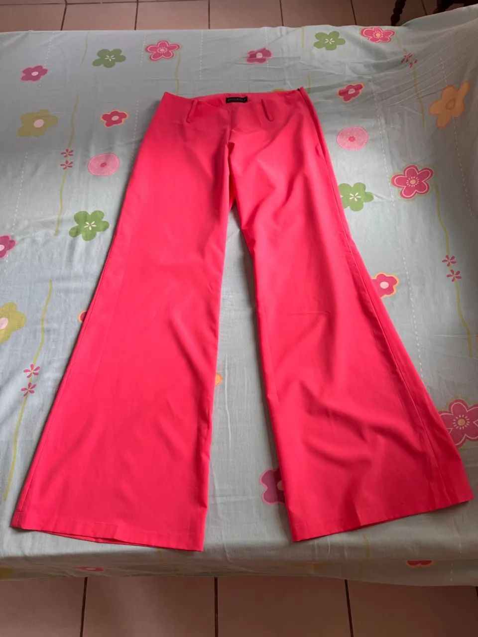 Lindo conjunto de blazer e calça rosas seminovos!  - Foto 2