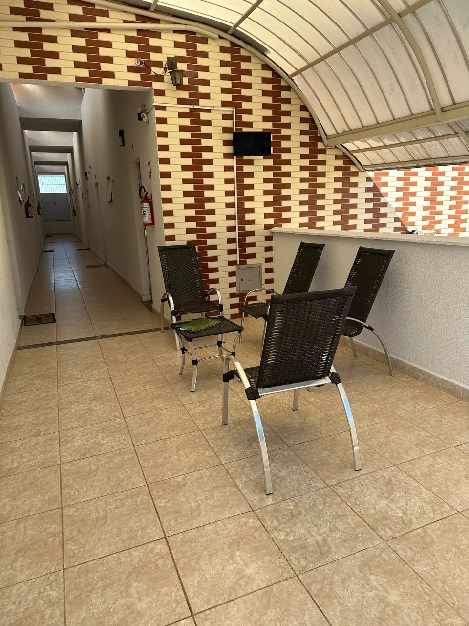 Kitnet mobiliada próximo ao Buriti Shopping  - Foto 2