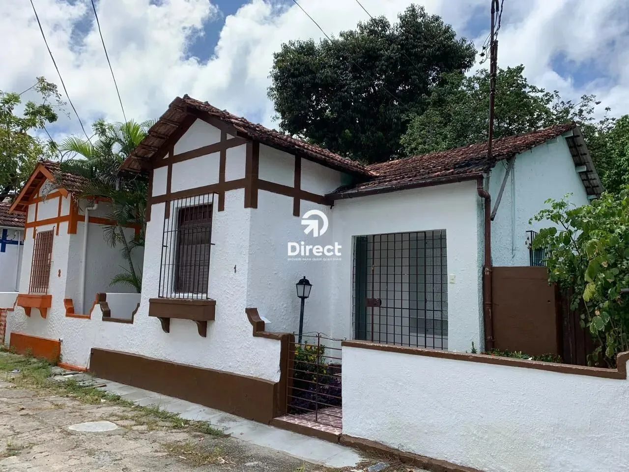 OPORTUNIDADE IMPERDÍVEL IMÓVEL SITUADO NO CORAÇÃO DO BAIRRO DAS GRAÇAS