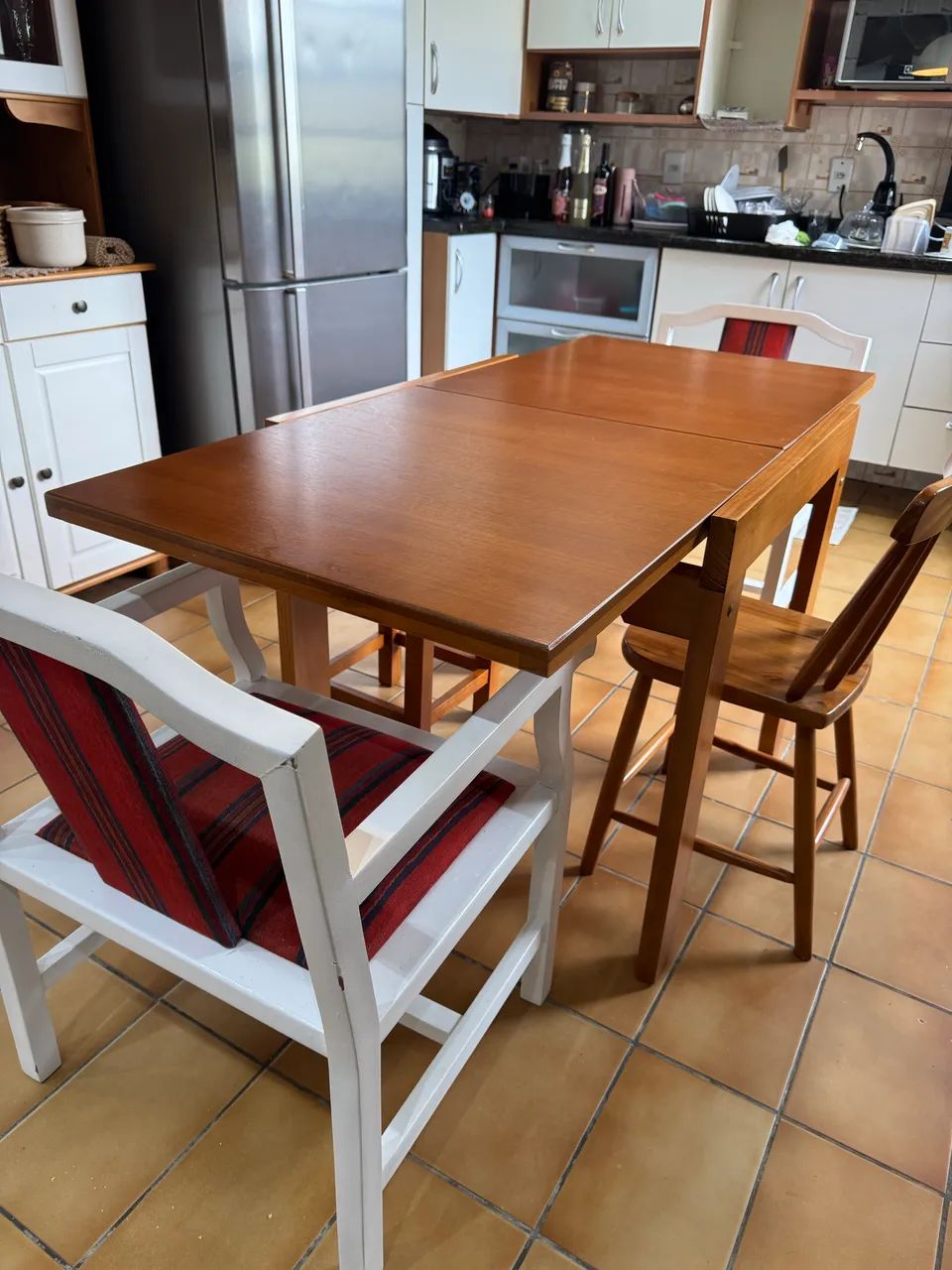 Mesa de madeira ótima 64840794813313121