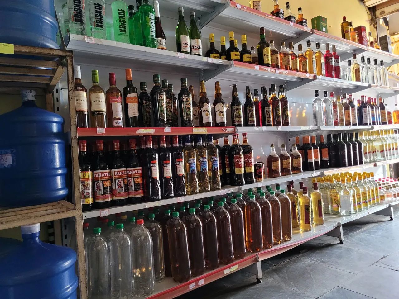 Distribuidora de bebidas a venda