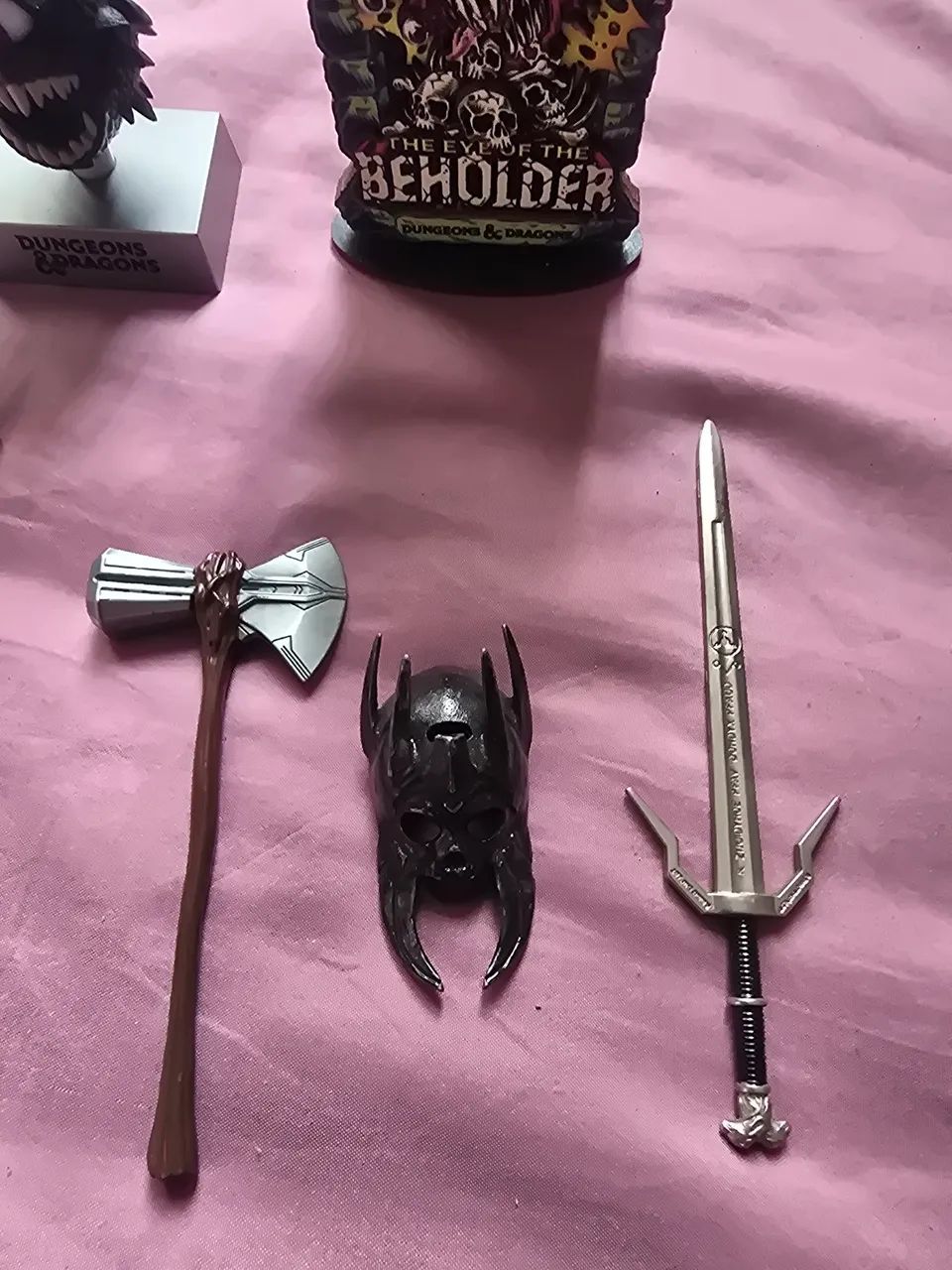 Marvel thor ,escudo Eric,elmo sauron lâmina do caos  - Foto 2
