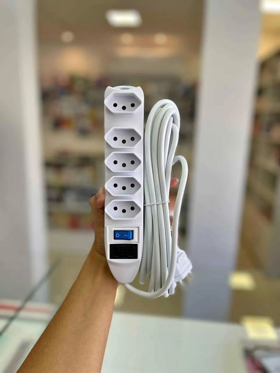 Extensor de Tomada 6 Tomadas com Interruptor