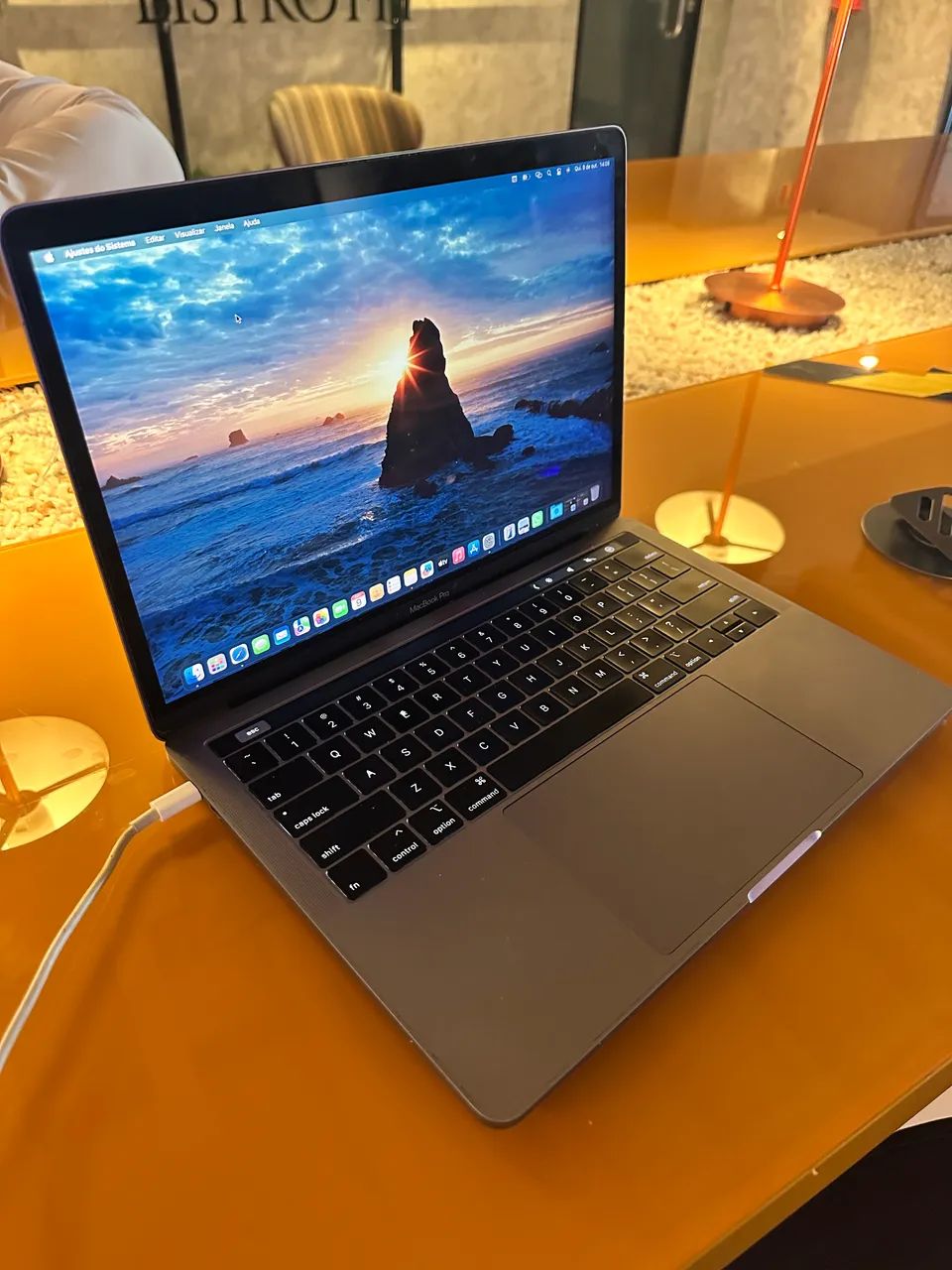 macbook pro 13 2019