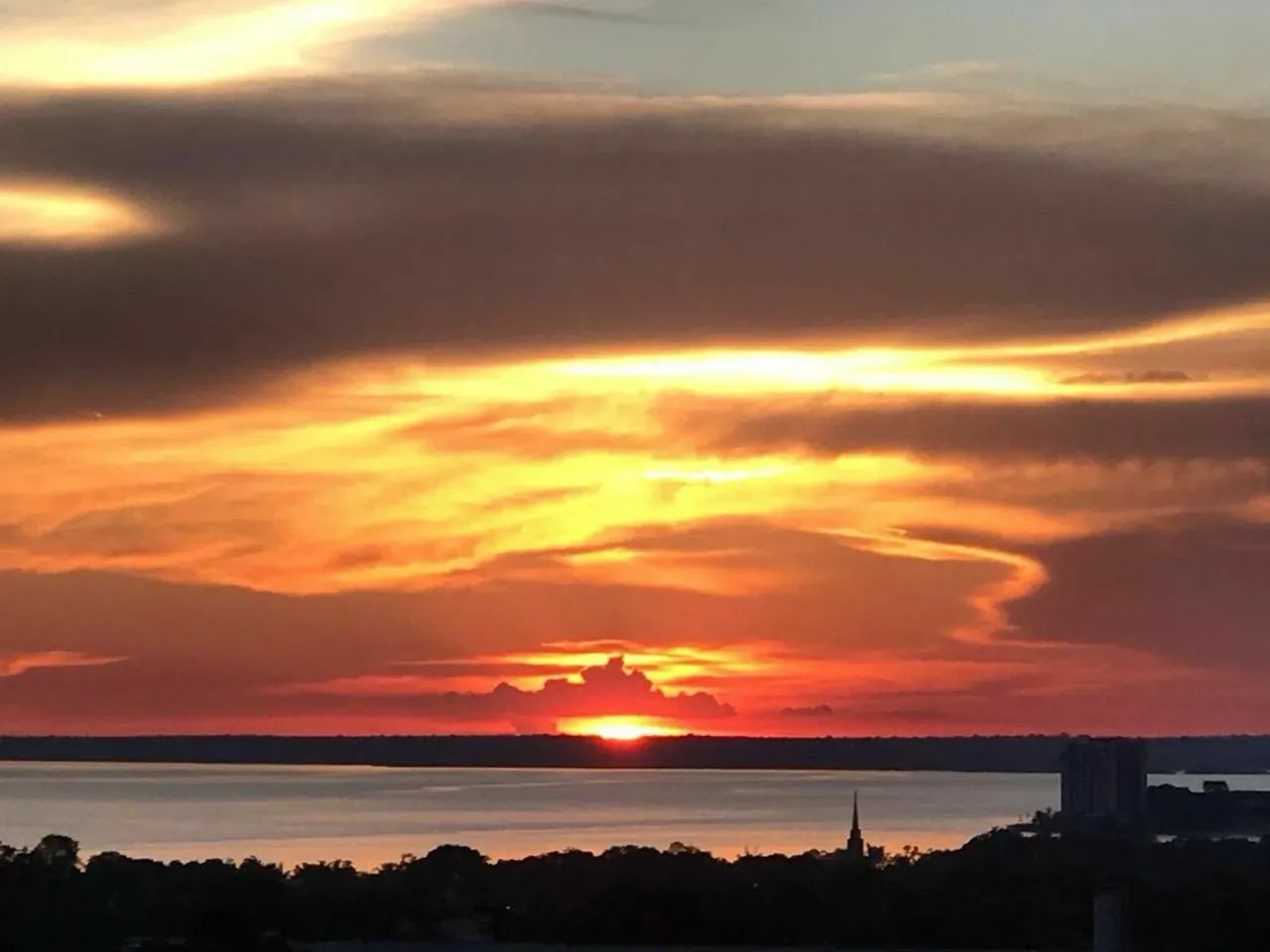 Imóvel para aluguel tem 65 metros quadrados com 2 quartos em Ponta Negra - Manaus - AM