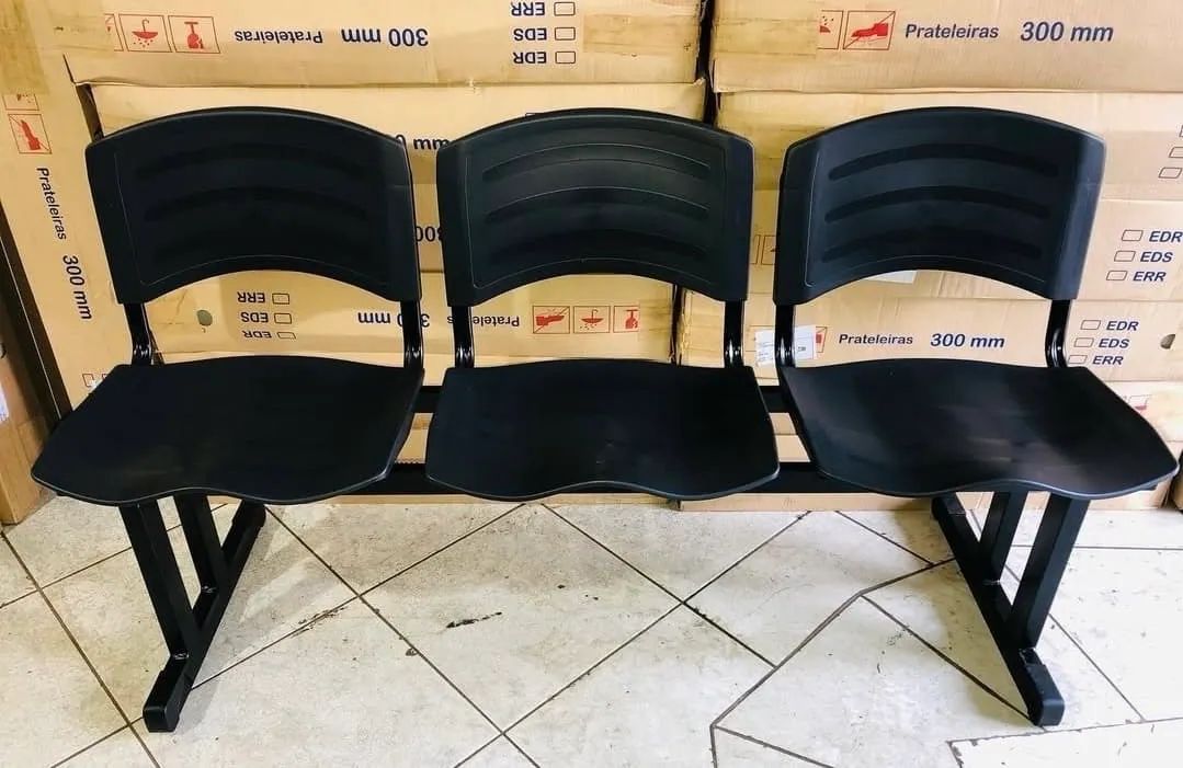 cadeira de 3 lugares 
