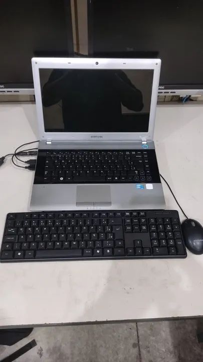 Notebook Samgung i3,SSD128,8Gigas de memoria Passo Cartao(Leia o Anuncio)Sem  Bateria - Foto 2