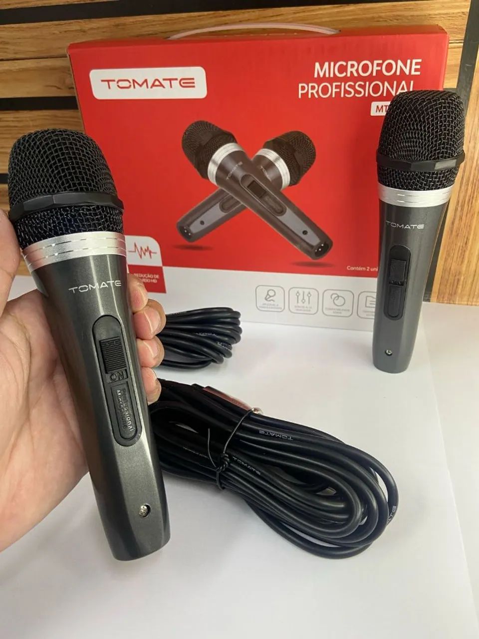 *Microfone Profissional Duplo com Fio Metal Mt-1003 - Tomate* - Foto 2