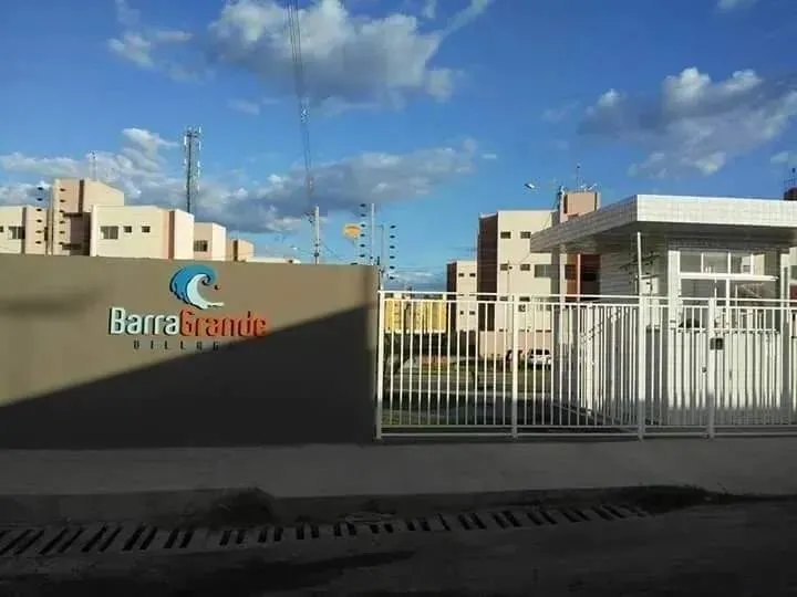 Aluga-se Apartamento no Condomínio Barra Grande Village
