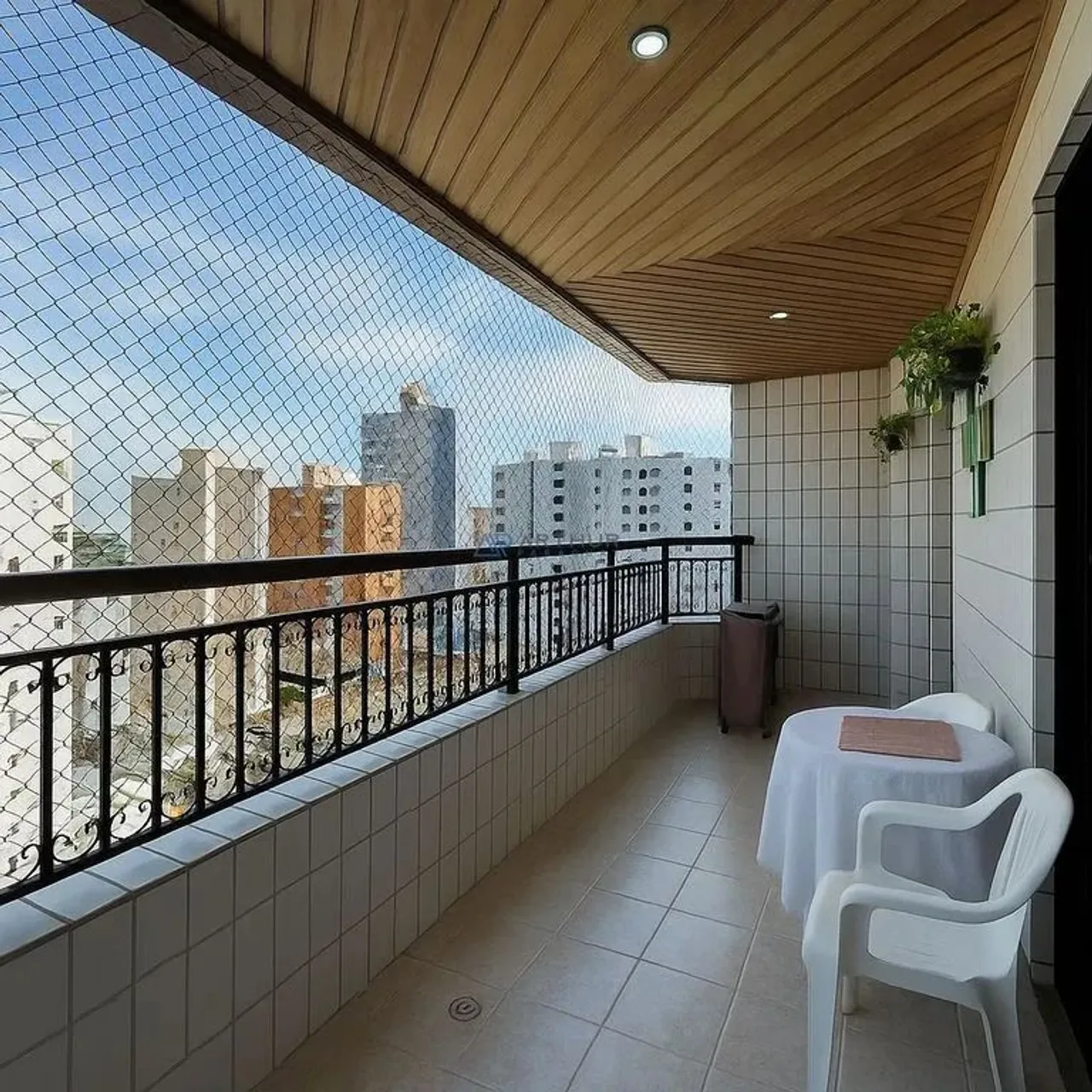 Apartamento à venda em Praia Grande no Canto do Forte