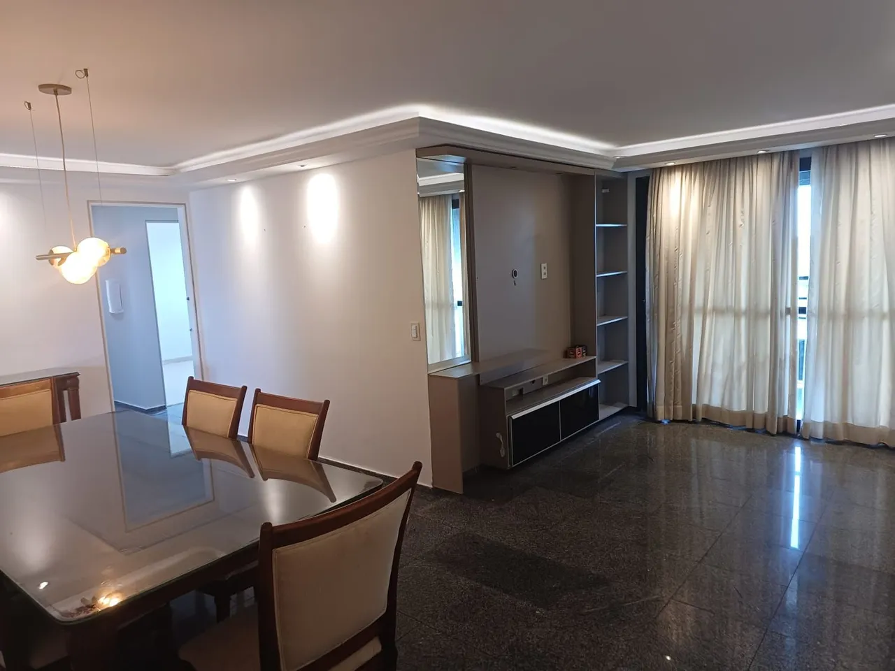 Cond. Palácio das Artes - Av. Efigênio Salles - Apto com 3 quartos