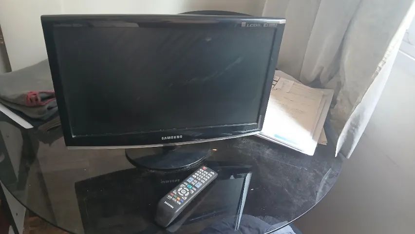 MONITOR e TV SAMSUNG MODELO 2033M