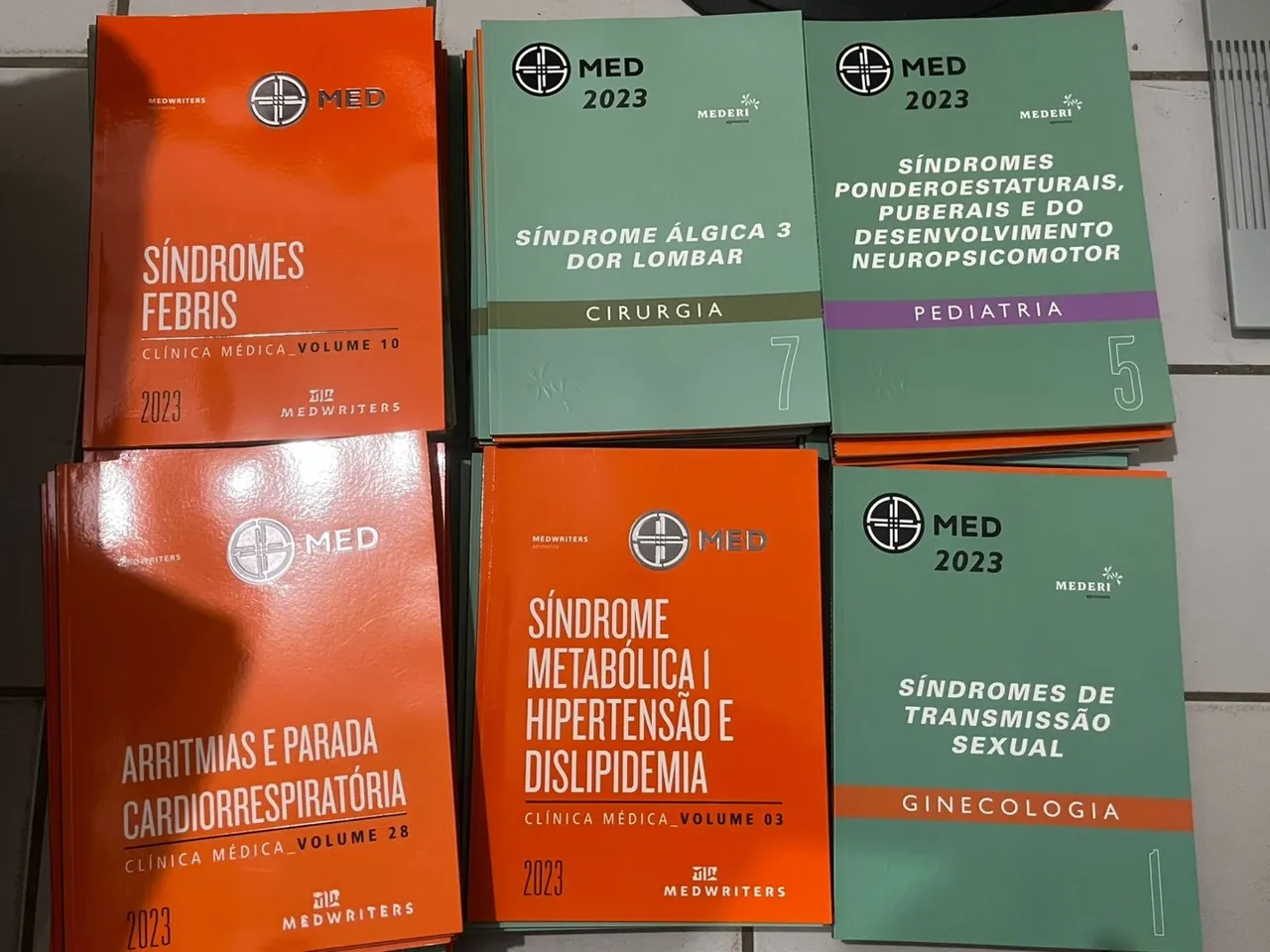 60 livros medicina novos