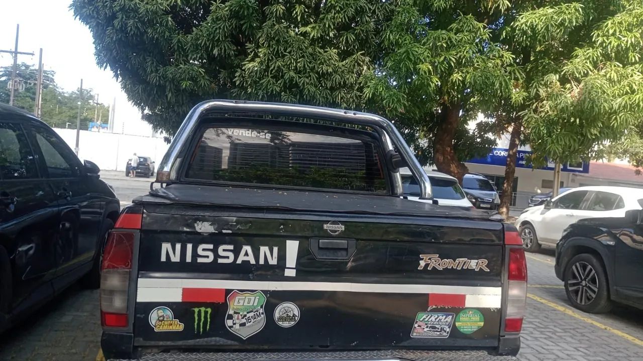Nissan Frontier XE/ XE Tit. CD 4X2 2.8 TDI Dies 2002
